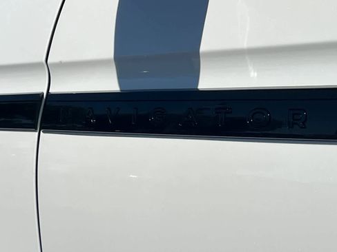 New 2026 Lincoln Navigator L Reserve AWD/4WD image 29
