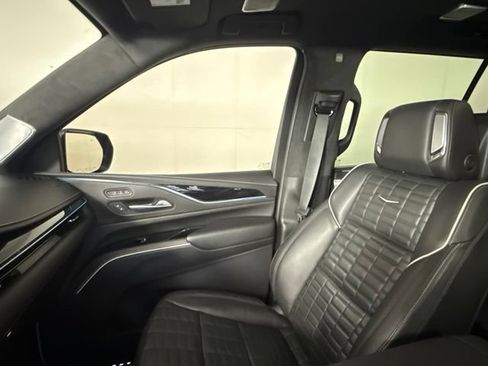 Certified 2023 Cadillac Escalade V AWD/4WD image 17