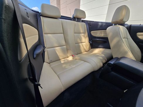 Used 2011 BMW 128i Convertible RWD image 38