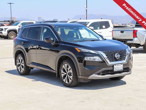 Used 2023 Nissan Rogue SV FWD image 3