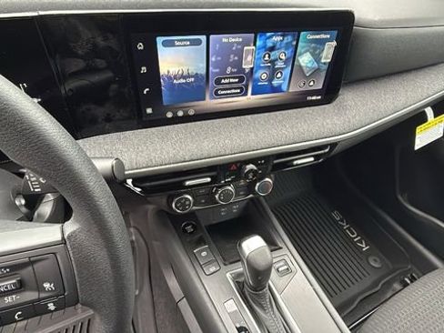 New 2026 Nissan Kicks S image 15