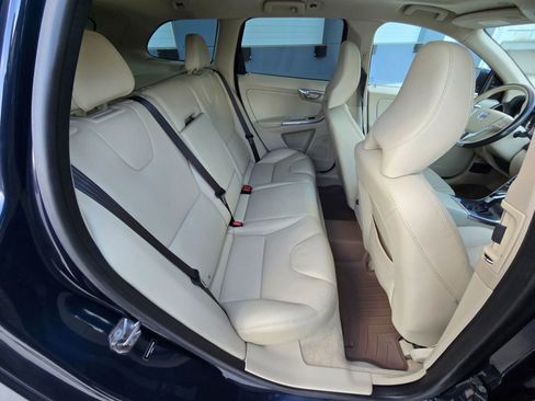 Used 2015 Volvo XC60 T5 image 18