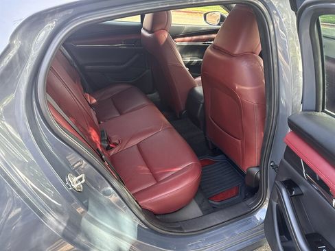 Used 2021 MAZDA MAZDA3 Hatchback w/Premium Plus Pkg AWD/4WD image 21