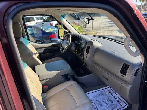 Used 2015 Nissan NV 3500 SL w/ Technology Package image 18