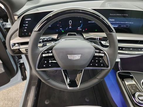 New 2025 Cadillac Lyriq Sport AWD/4WD image 19