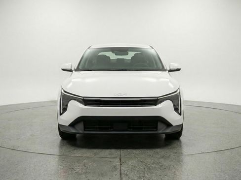 Used 2025 Kia K4 FWD image 2