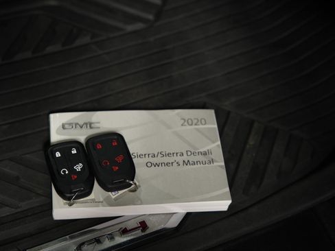 Used 2020 GMC Sierra 1500 AT4 w/ AT4 Premium Package image 17