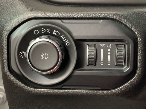 Used 2020 Jeep Wrangler Unlimited Sport S image 23