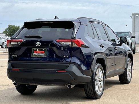 Used 2025 Toyota RAV4 XLE Premium FWD image 4