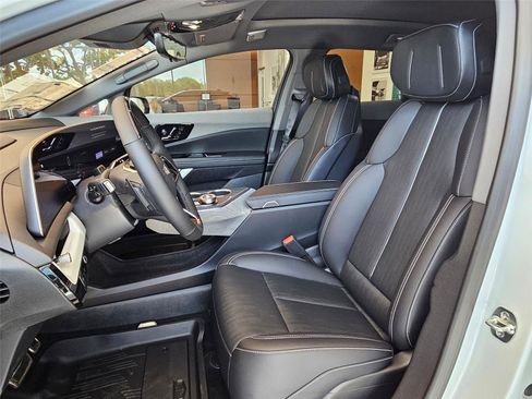 New 2026 Cadillac Optiq Sport 2 w/ LPO, Floor Liner Package AWD/4WD image 23