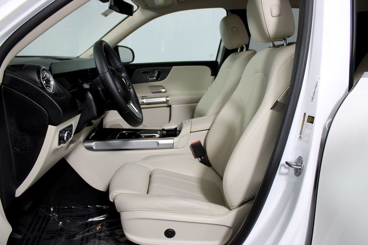 Used 2023 Mercedes-Benz GLB 250 image 12