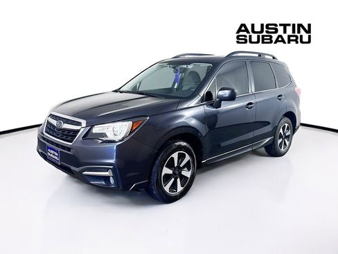 Used 2018 Subaru Forester 2.5i Limited image 3