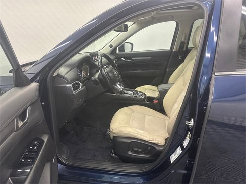 Used 2018 MAZDA CX-5 Touring w/ Preferred Equipment Package image 9