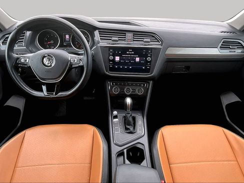 Used 2018 Volkswagen Tiguan SE FWD image 14