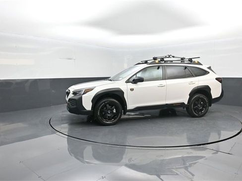 Used 2025 Subaru Outback Wilderness image 4