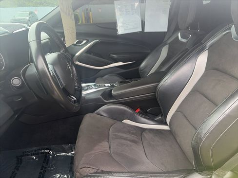 Used 2021 Chevrolet Camaro LT w/ RS Package RWD image 5