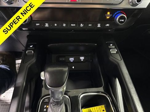 Used 2022 Kia Telluride S AWD/4WD image 20