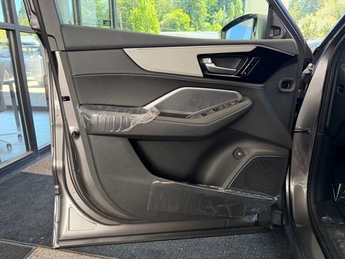 New 2026 Acura MDX SH-AWD image 11