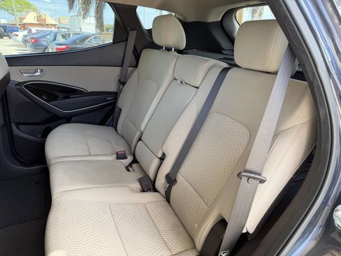 Used 2017 Hyundai Santa Fe Sport image 19