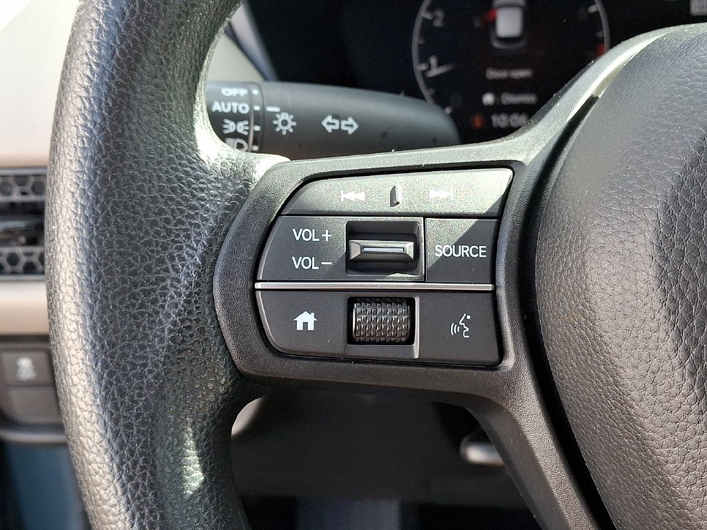 Used 2023 Honda HR-V LX image 23