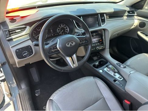 Used 2023 INFINITI QX50 Luxe FWD image 5