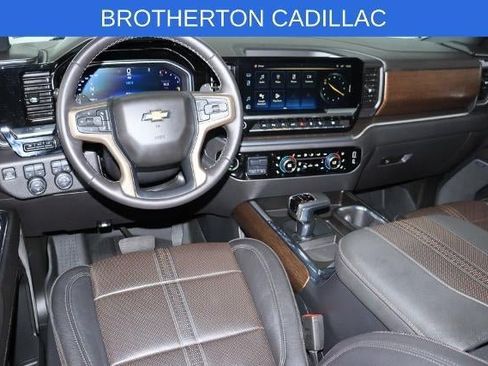 Used 2023 Chevrolet Silverado 1500 High Country w/ Technology Package AWD/4WD image 28