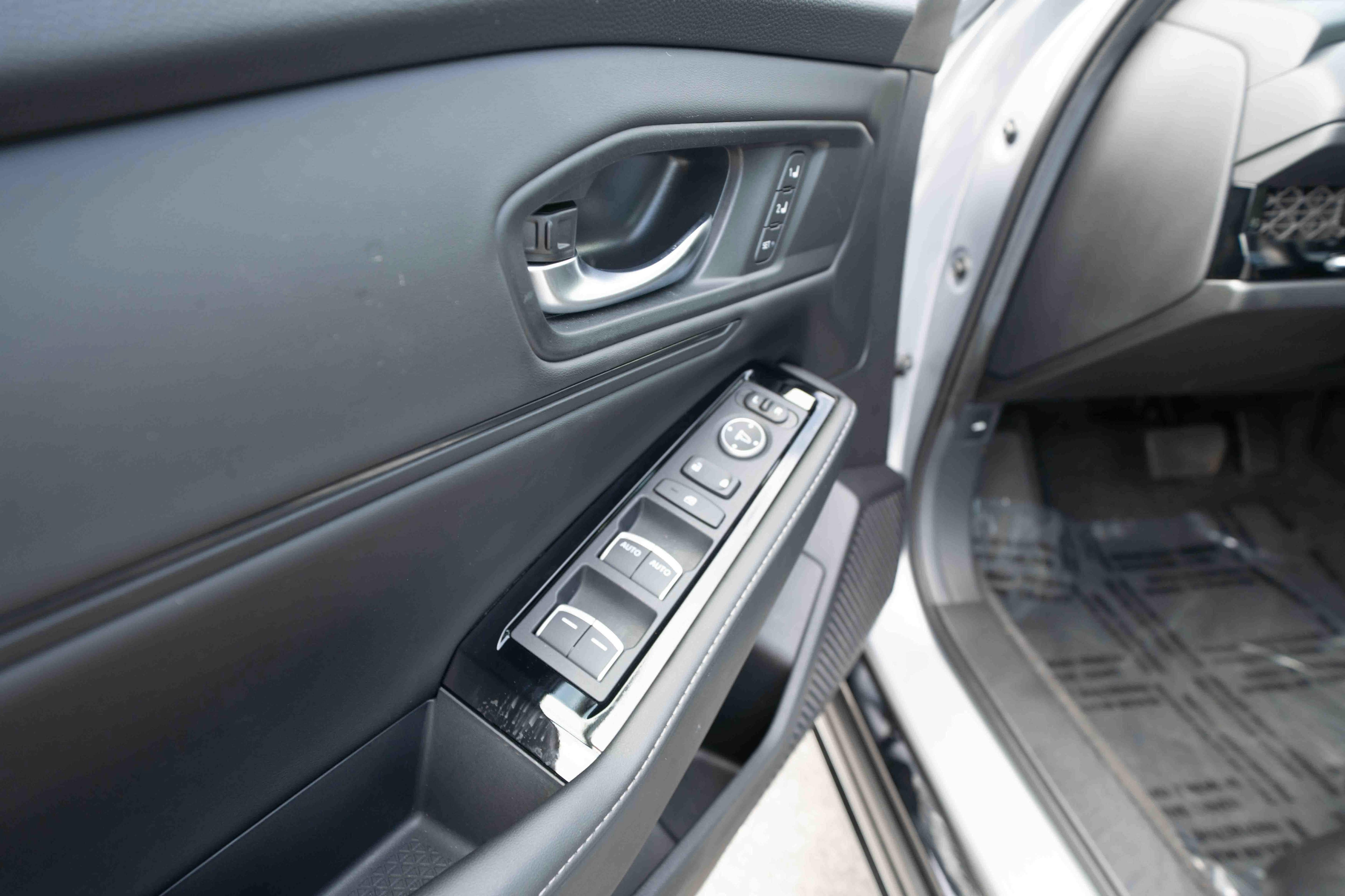 Certified 2023 Honda Accord Touring image 7