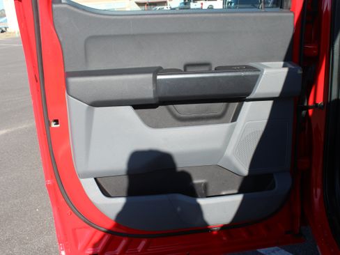 Used 2022 Ford F150 XL image 40