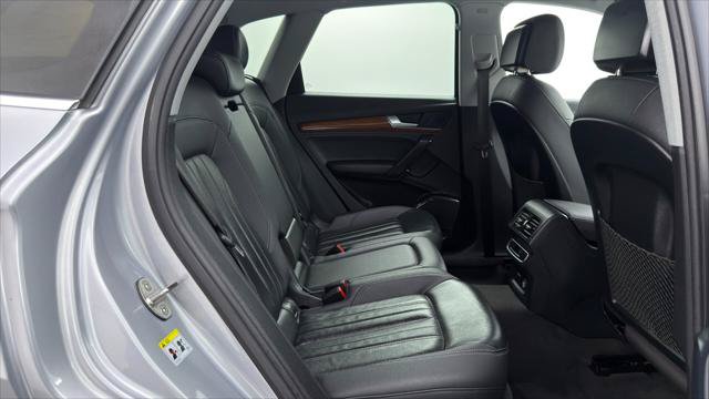 Used 2023 Audi Q5 2.0T Premium w/ Convenience Package AWD/4WD image 19