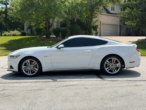 Used 2015 Ford Mustang GT Premium w/ Enhanced Security Package RWD image 4