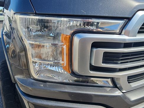 Used 2018 Ford F150 XLT w/ Equipment Group 302A Luxury AWD/4WD image 9