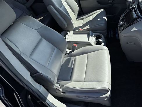 Used 2014 Honda Odyssey EX-L image 27
