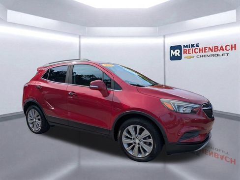 Used 2018 Buick Encore Preferred FWD image 2