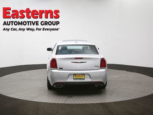 Used 2023 Chrysler 300 S image 39