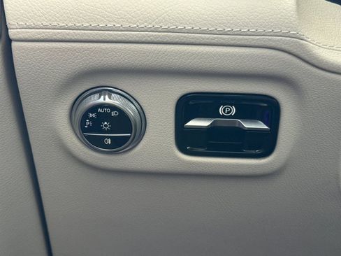 Certified 2022 Mercedes-Benz EQS 450+ Sedan image 32