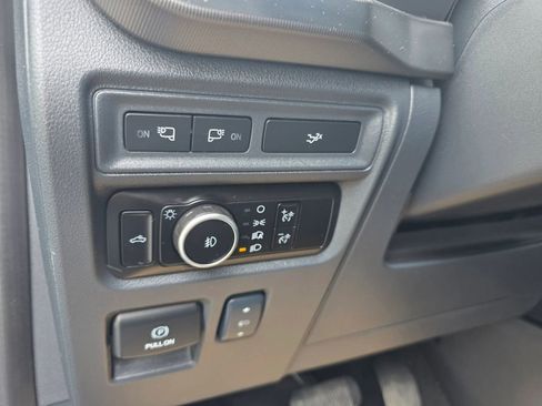 Used 2024 Ford F150 Lariat AWD/4WD image 33