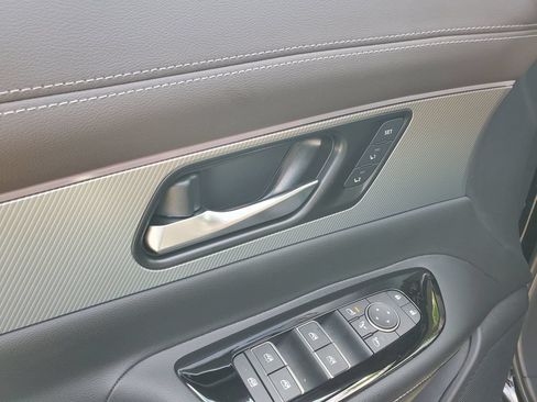 Used 2025 Nissan Murano Platinum w/ Cargo Package AWD/4WD image 20