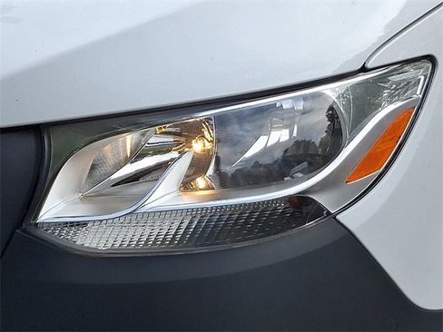 Used 2025 Mercedes-Benz Sprinter 2500 image 9