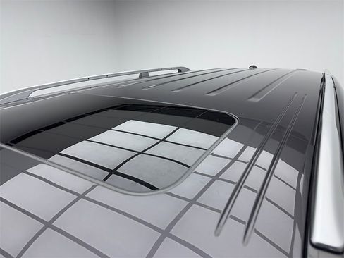 Used 2024 INFINITI QX80 Luxe image 13