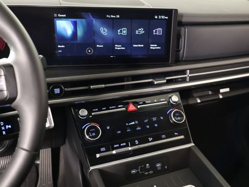 Used 2025 Hyundai Santa Fe SEL image 5