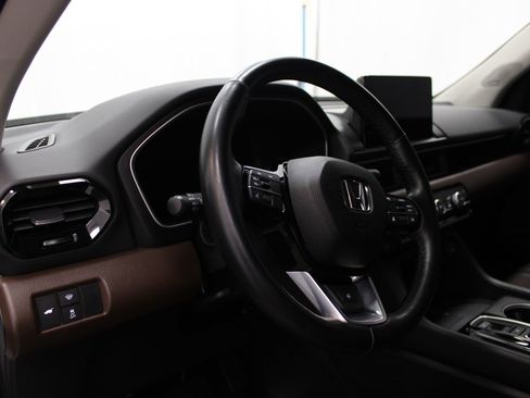 Used 2023 Honda Pilot Elite image 12