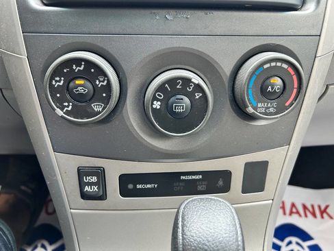 Used 2013 Toyota Corolla LE Special Edition image 20