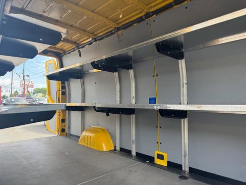 Used 2021 Mercedes-Benz Sprinter 2500 w/ Acoustic Package image 10