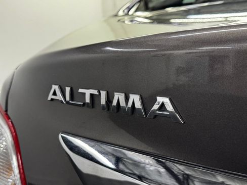 Used 2013 Nissan Altima 2.5 S FWD image 7