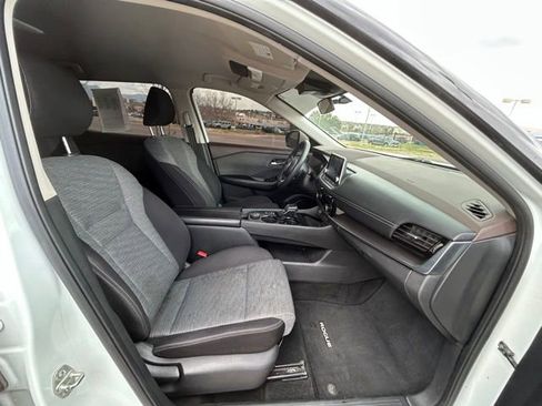 Used 2021 Nissan Rogue SV AWD/4WD image 32