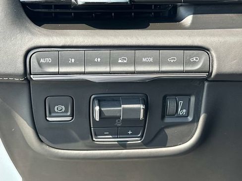 Certified 2023 Cadillac Escalade Sport Platinum AWD/4WD image 12