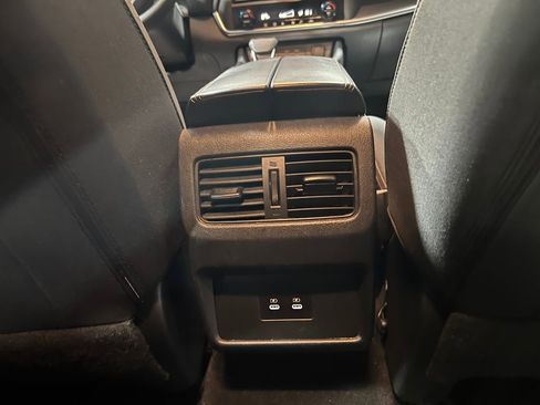 Used 2024 Nissan Rogue SV image 13