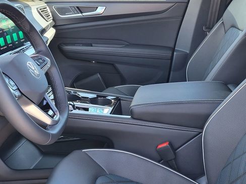 New 2025 Volkswagen Atlas Cross Sport SEL Premium R-Line image 21