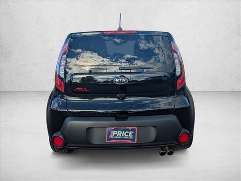 Used 2018 Kia Soul ! FWD image 6