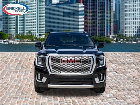 Used 2024 GMC Yukon XL Denali RWD image 2